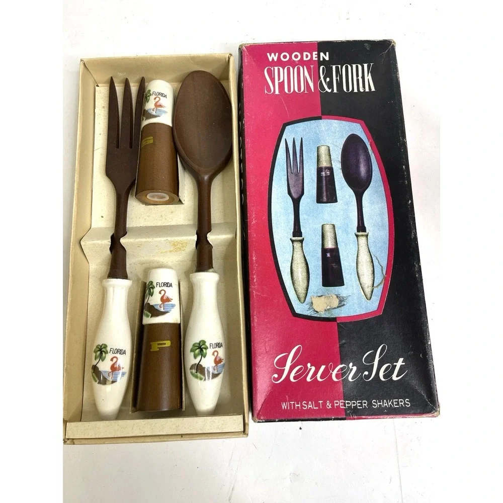 VTG Wooden Salad Serving Utensils Flamingo‎ Florida Salt Pepper Shakers NOS